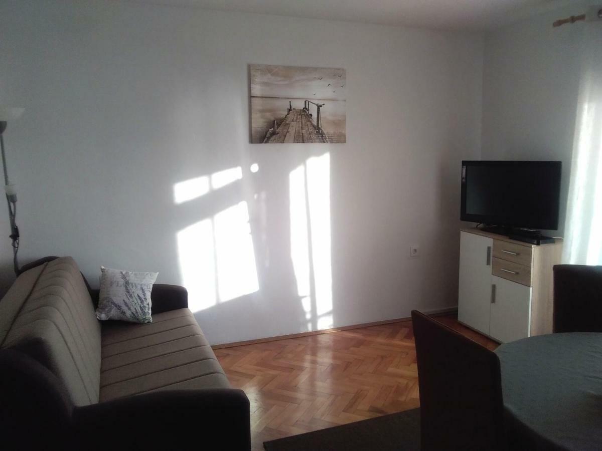 Apartment Nina Senj  Exteriör bild